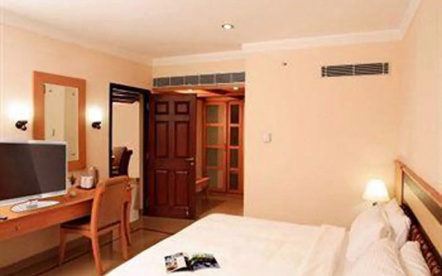 Hotel Pearl Continental