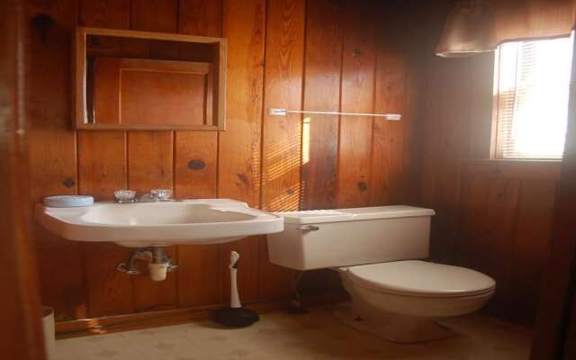 2035-1 Ellington, Downstairs