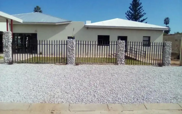 Tsumeb Guesthouse Kamho