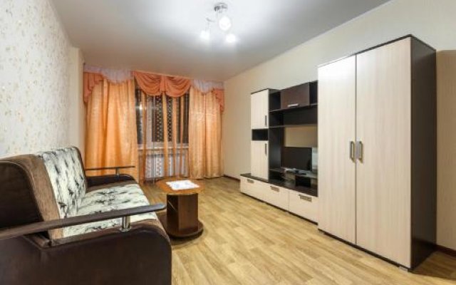 Apartments Na Perevertkina 1/3