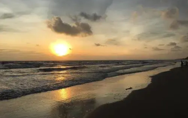 Rayong Condochain By Rainbow