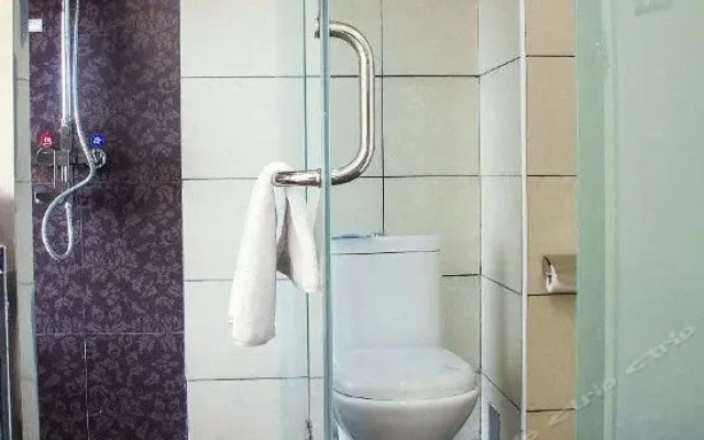 Super 8 by Wyndham Lanzhou Dong Hu