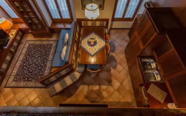 LM House 02