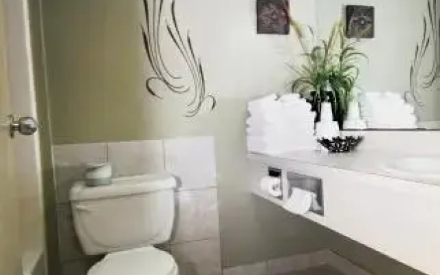 Kenosee Inn & Cabins