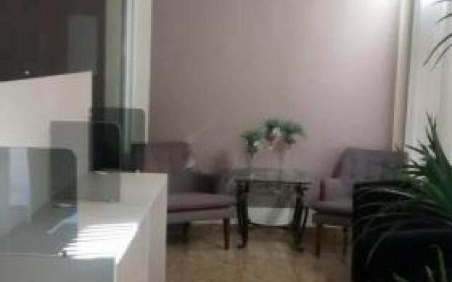 Geneviee Palace Hotel