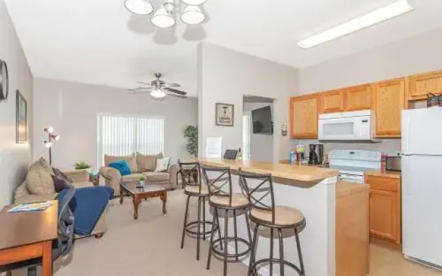 Home Away From Home, Fully-Equipped, 5min Downtown