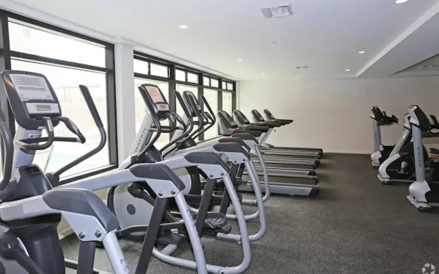 Convention Center Apartments By Barsala