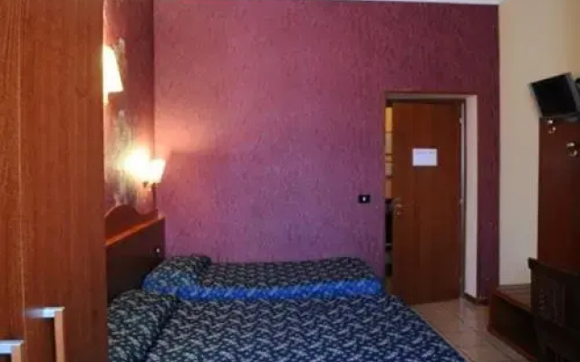 Termini Station Rooms 2