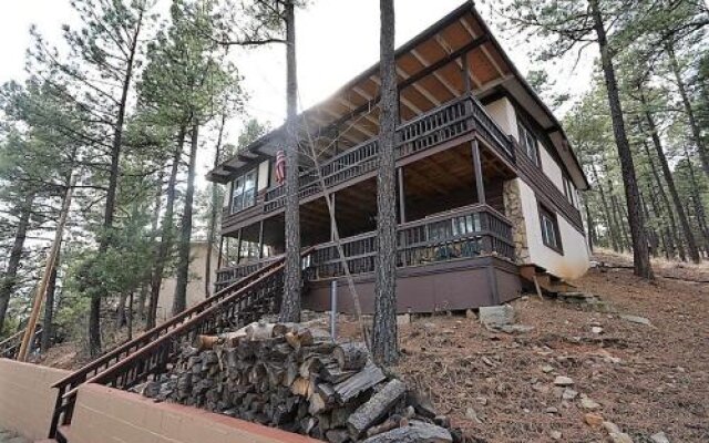 Rustling Pines - 5 Br condo by RedAwning