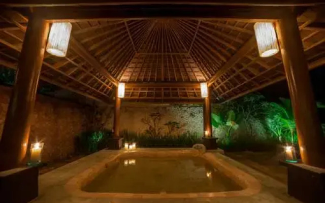 VIlla Nagasutra by Nakula