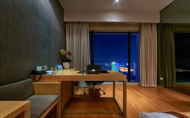 Heefun Aparthotel Poly World