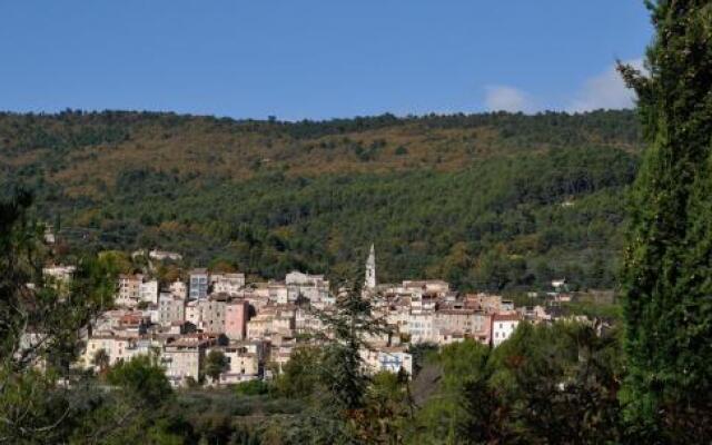 Les Lauriers Blancs