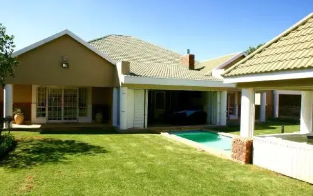 Jolani Guest House