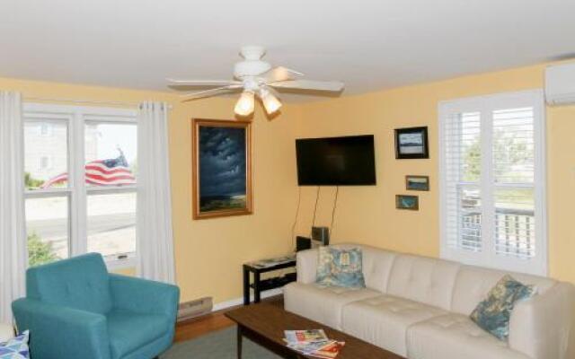 361 Shore Rd House - 3 Br home by RedAwning