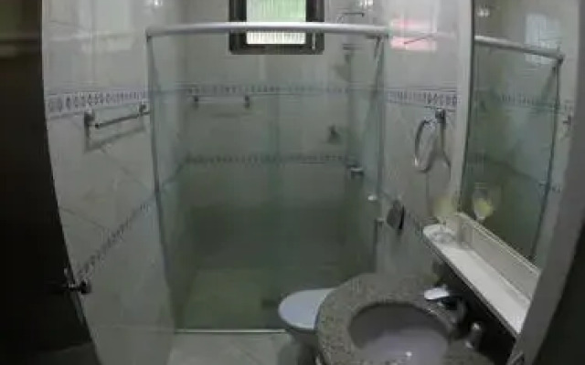 Hostel House 84