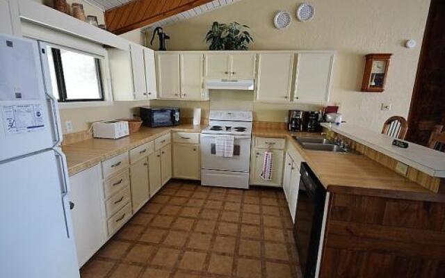 Overlook - 4 Br condo by RedAwning