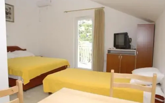 Apartments Dosljak