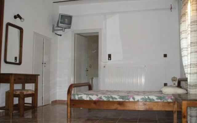 Fani Rooms