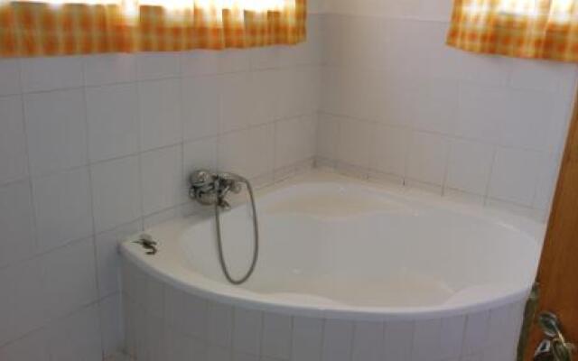 Ashtonville Terraces Guesthouse