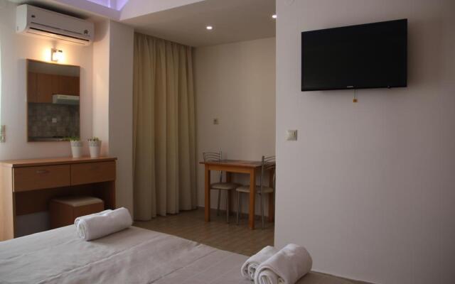 Soleil Apartments  Studios
