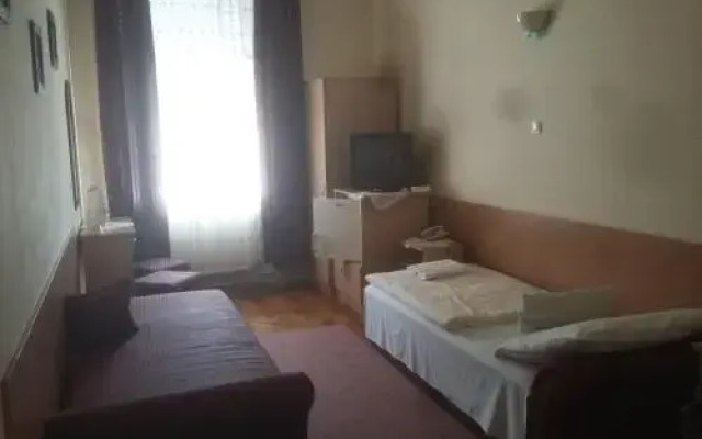 Korona Panzió