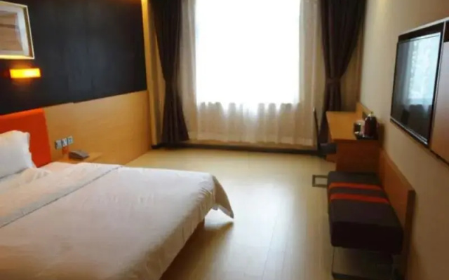 7 Days Premium Yangzhou Baoying Time Plaza Maternity and Child Healthcare Hospital