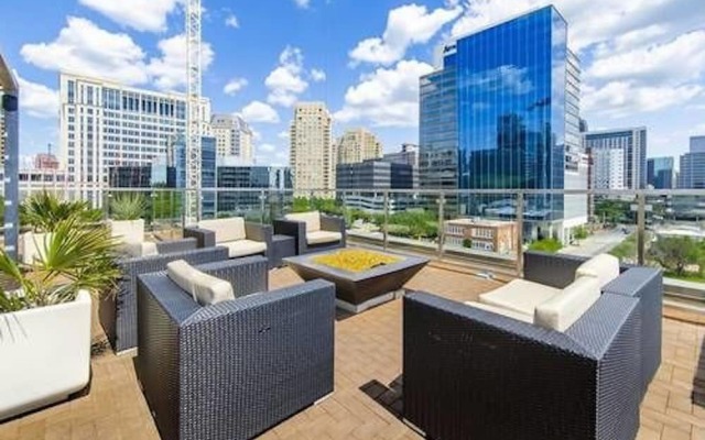 Downtown Dallas 2BR Apts