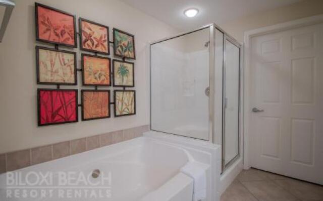 Legacy Towers-Legacy II 603 Deluxe