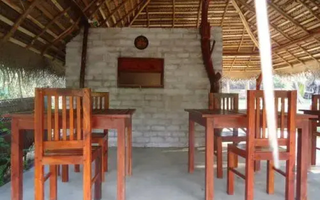Star Light Cabanas & Restaurant