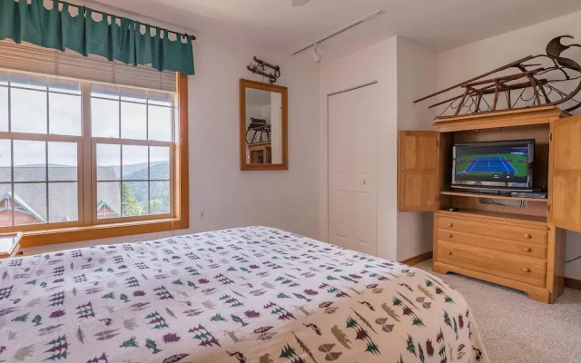2 Br: Camp 4 # 2