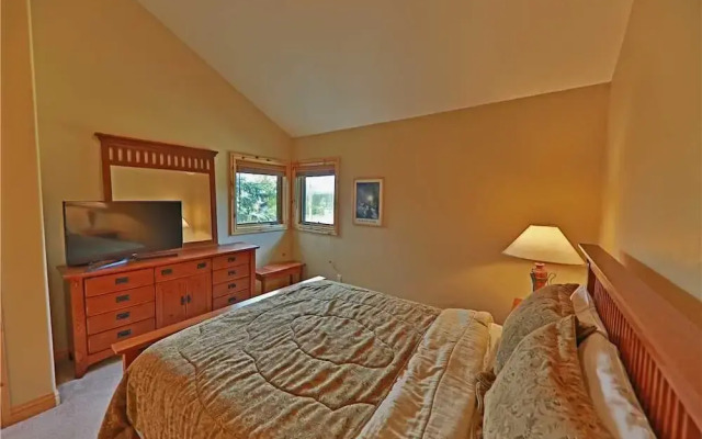 Spruce Ridge 706D - 3 Br Home