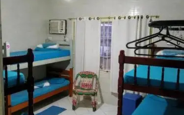 Santo Drop Skate Hostel