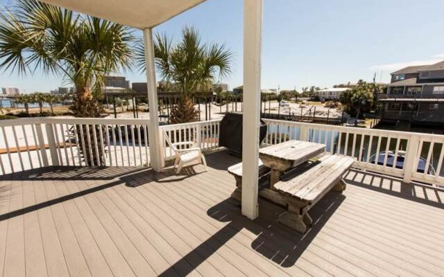 Captain Jax 5 Bedrooms 3 Bathrooms Home