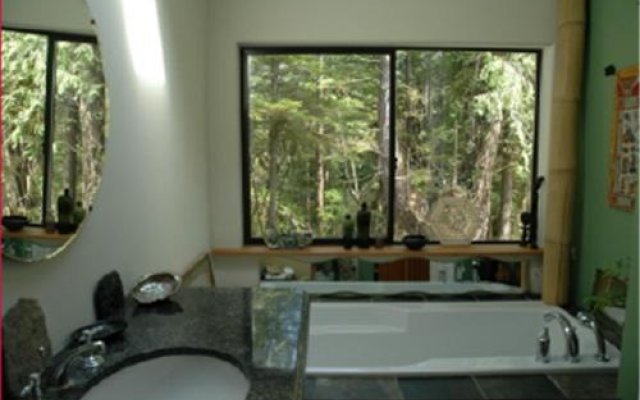 Clayoquot Cedar House