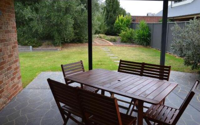 12 The Track, Bright