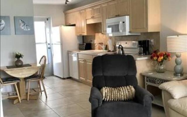 Jamaica Royale 015 - 1 Br Apts