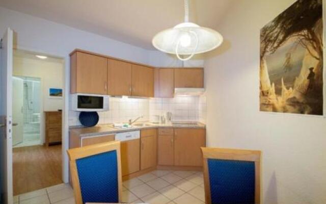 Haus Volksbank by Rujana