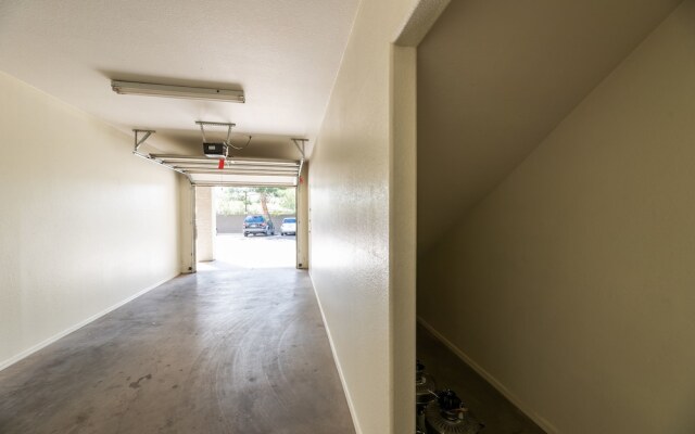 Modern Central Phx Apts By Wanderjaunt