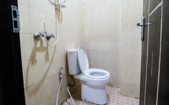 RedDoorz near Caribbean Waterpark