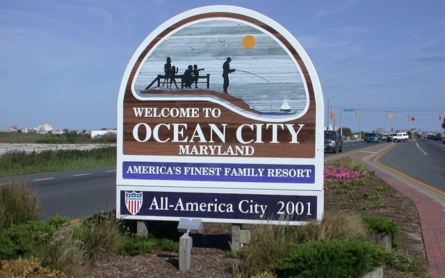 Sea Point 3 by RedAwning