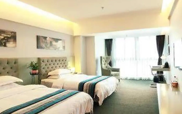 Hongtu Royal Business Hotel