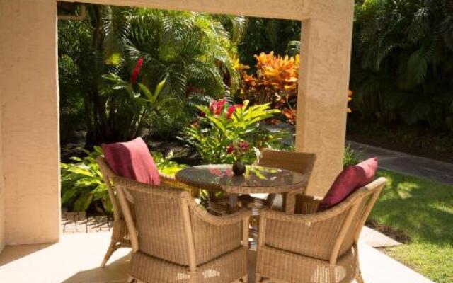 Palekaiko (Paradise) - 2 Br condo by RedAwning