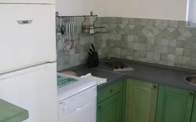 Vis a Vis Apartments