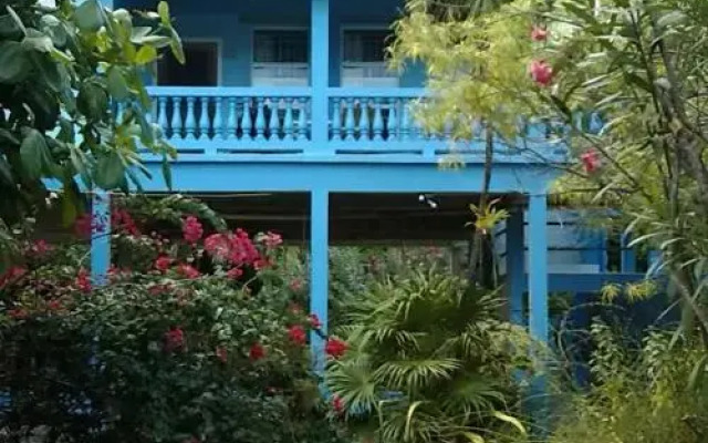 Sapphire House