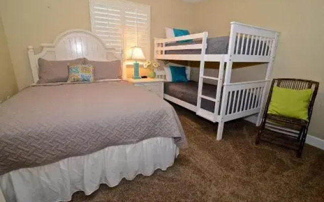 Sanibel 702