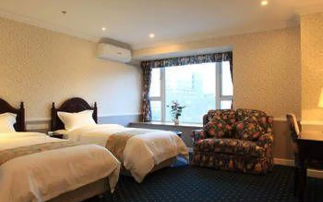 Chonpine Hotel