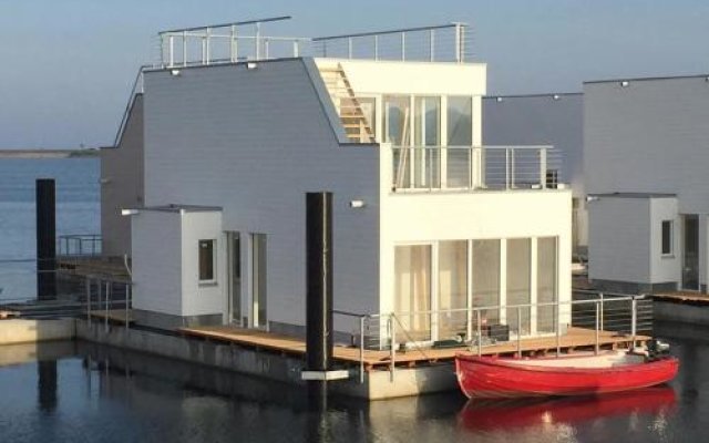 Schwimmendes-Haus-Hausboot-ANTARES-ONE