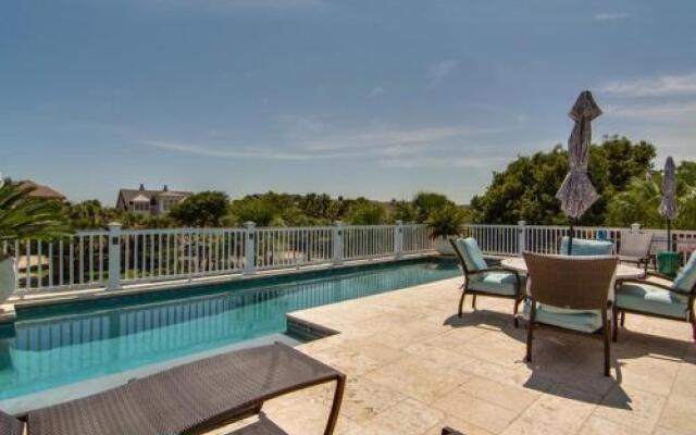 Charleston Boulevard 118 by RedAwning