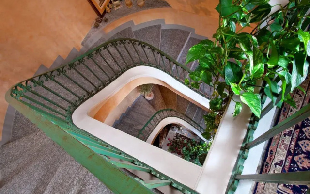 Villa Frola