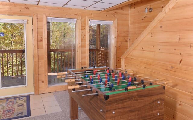 Life Of Luxury 12 - Eight Bedroom Cabin